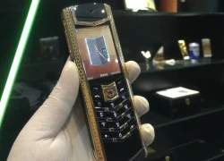 Điện thoại Vertu Signature Ultimate 'độ' giá 600 triệu đồng