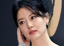 Lee Young Ae mặn mà tuổi ngoại tứ tuần