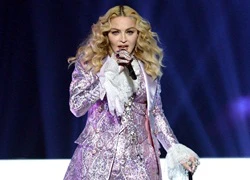 Madonna bị chỉ trích khi tưởng nhớ nạn nhân ở Orlando