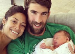 Michael Phelps quấn quýt bên bé yêu