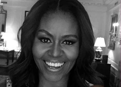 Michelle Obama tham gia Snapchat, hát karaoke gây bão