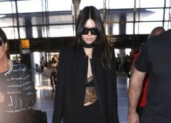 Muôn kiểu khoe áo ngực gợi cảm của Kendall Jenner