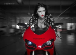 Mỹ nữ đẹp &#8220;khó cưỡng&#8221; bên Ducati 848 Evo