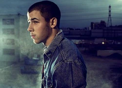 Nick Jonas tái xuất ngoạn mục, Drake vẫn giữ ngôi đầu bảng