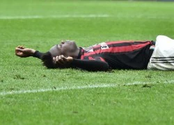 Rảnh rỗi, Balotelli lại đi gây chuyện đánh nhau