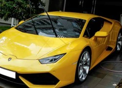 Siêu xe Lamborghini Huracan trước nhà Cường Đôla