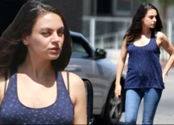 "Thiên nga đen" Mila Kunis lộ rõ bụng bầu sau tin mang thai lần 2