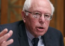 Thượng nghị sĩ Sanders sẽ bỏ phiếu cho bà Clinton