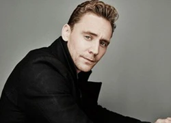 Tom Hiddleston - thường xuyên "cặp" gái già mà lại hay lép vế