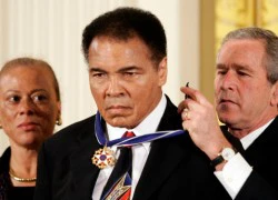 Các chính trị gia Mỹ nói gì về tay đấm huyền thoại Muhammad Ali?