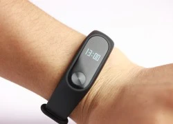 Vòng đeo tay Xiaomi Mi Band 2 giá 750.000 đồng tại VN