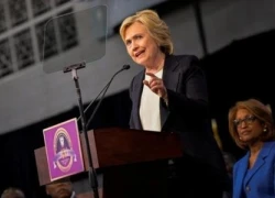 Bà Clinton kêu gọi các bên tuân thủ phán quyết 'đường lưỡi bò'