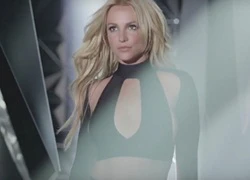 Britney Spears tái xuất, vẫn khêu gợi như xưa