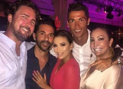 C. Ronaldo phấn khích 'tăm tia' Kim Kardashian