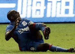 Demba Ba tập hồi phục hai ngày sau tai nạn gãy gập chân