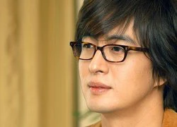 Fan vui mừng khi Bae Yong Joon trở lại sau 3 năm ở ẩn