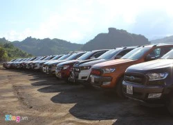 Hơn 30 chiếc Ford Ranger tụ hội bên lòng hồ Hòa Bình