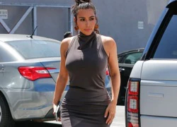 Kim Kardashian khoe bờ mông cực khủng trên phố