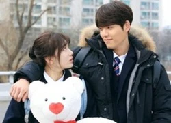 Kim Woo Bin tỏ tình với Suzy trước cổng trường khiến hàng loạt nữ sinh "tan vỡ"