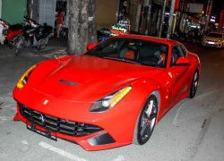 Siêu xe Ferrari F12 nhập từ Dubai về Việt Nam