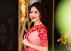 Thụy Vân diện váy gợi cảm đi chấm thi