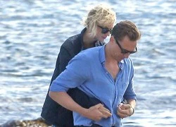 4 lý do khiến Tom Hiddleston trở nên &#8216;đáng thương&#8217; khi yêu Taylor Swift