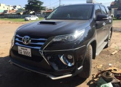 Toyota Fortuner 2016 đầu tiên tại VN xuất hiện ở bãi đậu xe