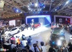 Vietnam Motor Show 2016 diễn ra ở Hà Nội, quy tụ 13 hãng xe