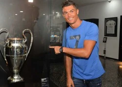 10 cầu thủ nổi tiếng nhất trên Facebook: Ronaldo vô đối