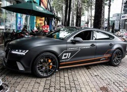 Audi A7 độ kiểu RS7, dán decal xám mờ ở Sài Gòn