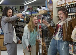 &#8216;Bad Moms&#8217;: Khi mẹ hiền nổi loạn