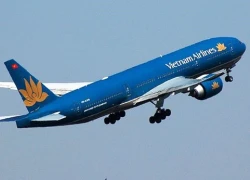 Boeing 777 của Vietnam Airlines bị hỏng động cơ do chim va vào