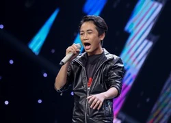 Cậu bé hát hội chợ kiếm tiền tỏa sáng tại The Voice Kids