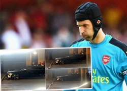 Cech bị tai nạn ô tô sau trận thua Liverpool