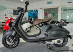 Chiêm ngưỡng Vespa 946 Emporio Armani mới ra mắt