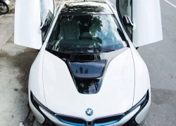 Đà Nẵng: Chồng tặng BMW i8 cho vợ làm quà sinh nhật