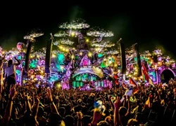 Đắm chìm cùng nhạc điện tử trong aftermovie về Tomorrowland