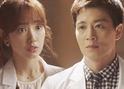 "Doctors": Scandal của Kim Rae Won, Park Shin Hye có nguy cơ bị "đào mộ"