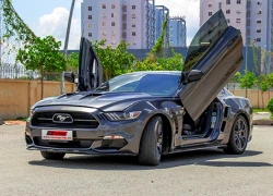 Ford Mustang độ cửa cắt kéo của dân chơi Sài Gòn