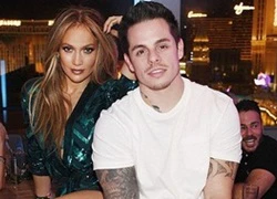 Jennifer Lopez chia tay bồ trẻ kém 18 tuổi