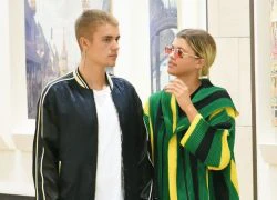 Justin Bieber ôm hôn bạn gái 17 tuổi ngoài công viên