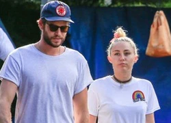 Miley Cyrus và Liam Hemsworth đã có kế hoạch hưởng tuần trăng mật