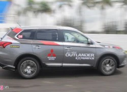 Mitsubishi Outlander 2016 có giá từ 975 triệu đồng ở VN