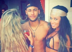 Neymar, bỏ chức vị để thoả&#8230; say tình