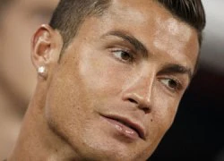 Nghi vấn CR7 gắn lông mi giả