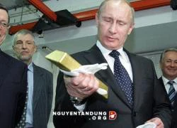 Putin âm thầm mua vàng ròng: Không thể xem thường