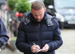 Rooney lại chi tiền đi cấy tóc đón mùa giải