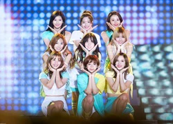 TWICE chính thức xô đẩy &#8220;bức tường không-thể-phá-vỡ&#8221; của girlgroup Kpop