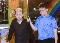 Vắng Hari Won, Trấn Thành lẻ loi xuất hiện giữa bão scandal