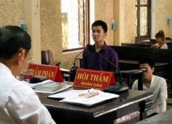 Bắn hai phát đạn trong quán ăn để trả thù cho anh